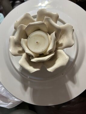 Elegant Cream Rose Ceramic Flower Tealight Holder -